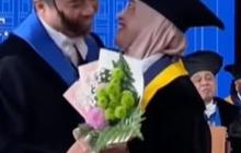 Kisah Pasangan Suami Istri Dikukuhkan Bersama Jadi Guru Besar UGM, Berjuang Bareng Sejak Kuliah S1