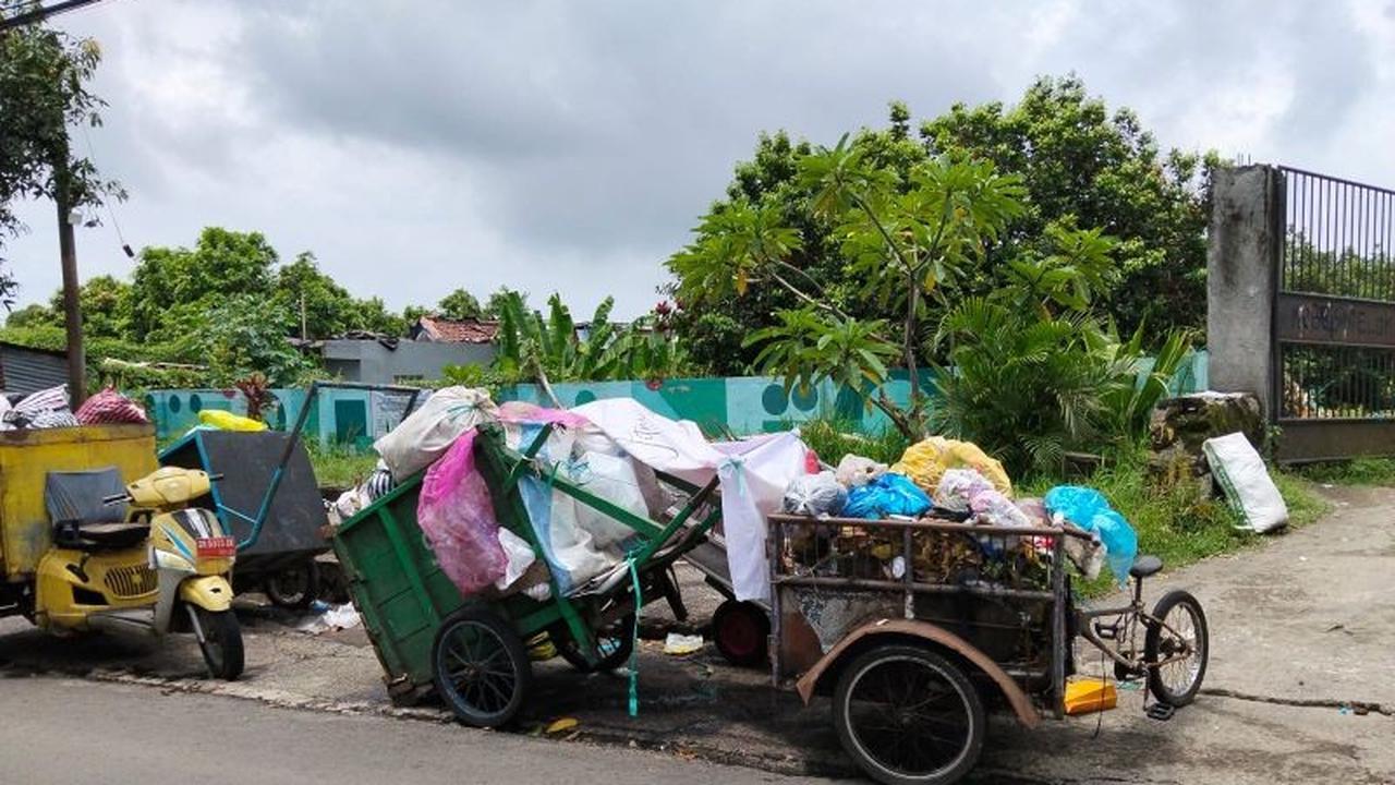Volume Sampah Mataram Melonjak Drastis Selama Ramadhan, DLH Siagakan Petugas