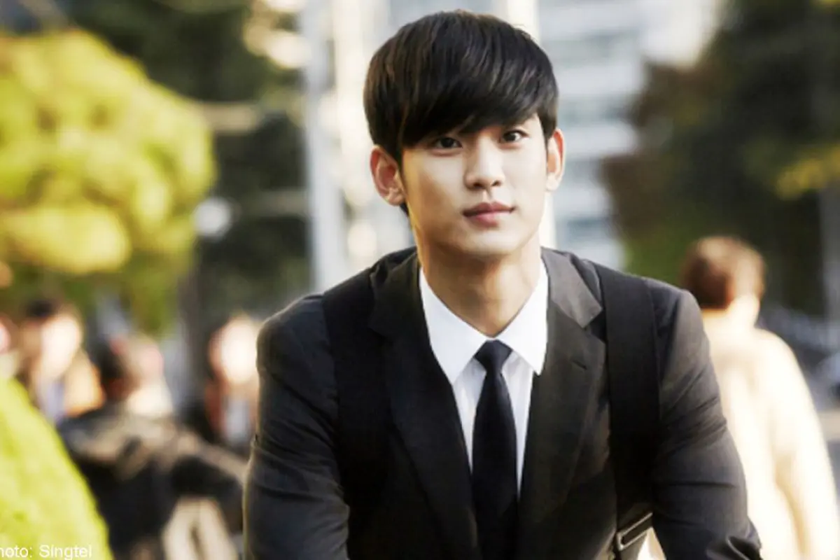 Kim Soo Hyun