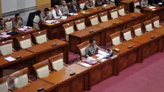  Komjen (Pol) Tito Karnavian saat mengikuti Uji Kelayakan dan Kepatutan (Fit and Proper Test) Calon Kapolri oleh Komisi III DPR, di Kompleks Parlemen, Jakarta, Kamis (23/6).( Liputan6.com/Johan Tallo)