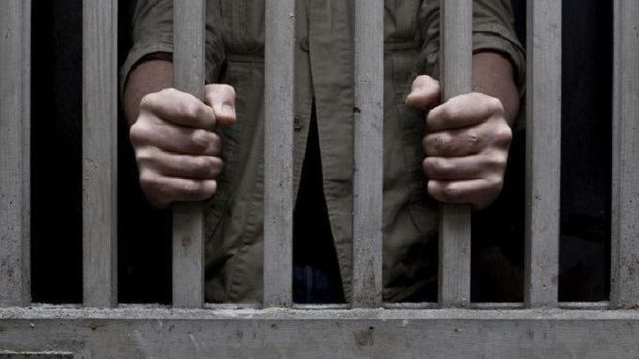 Sewakan Ponsel Rp50.000 per 2 Jam, Petugas Rutan Kupang Diadukan Napi ke Ombudsman