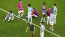 Luis Enrique mengundurkan diri dari kursi pelatih timnas Spanyol. Juru taktik kelahiran 1970 itu memilih mundur usai La Furia Roja kalah adu penalti dengan Maroko di babak 16 besar sehingga tersingkir dari Piala Dunia 2022. (AP/Petr David Josek)