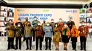 Jajaran Direksi dan Staf Bank BTN foto bersama di sela-sela BTN Lelang Properti Expo 2021 di di Menara BTN, Jakarta, Selasa (7/12/2021). Bank BTN mengerahkan 25 kantor cabang perseroan untuk memasarkan hampir 250 unit hunian menggunakan skema lelang kepada para investor. (Liputan6.com/HO/BTN)