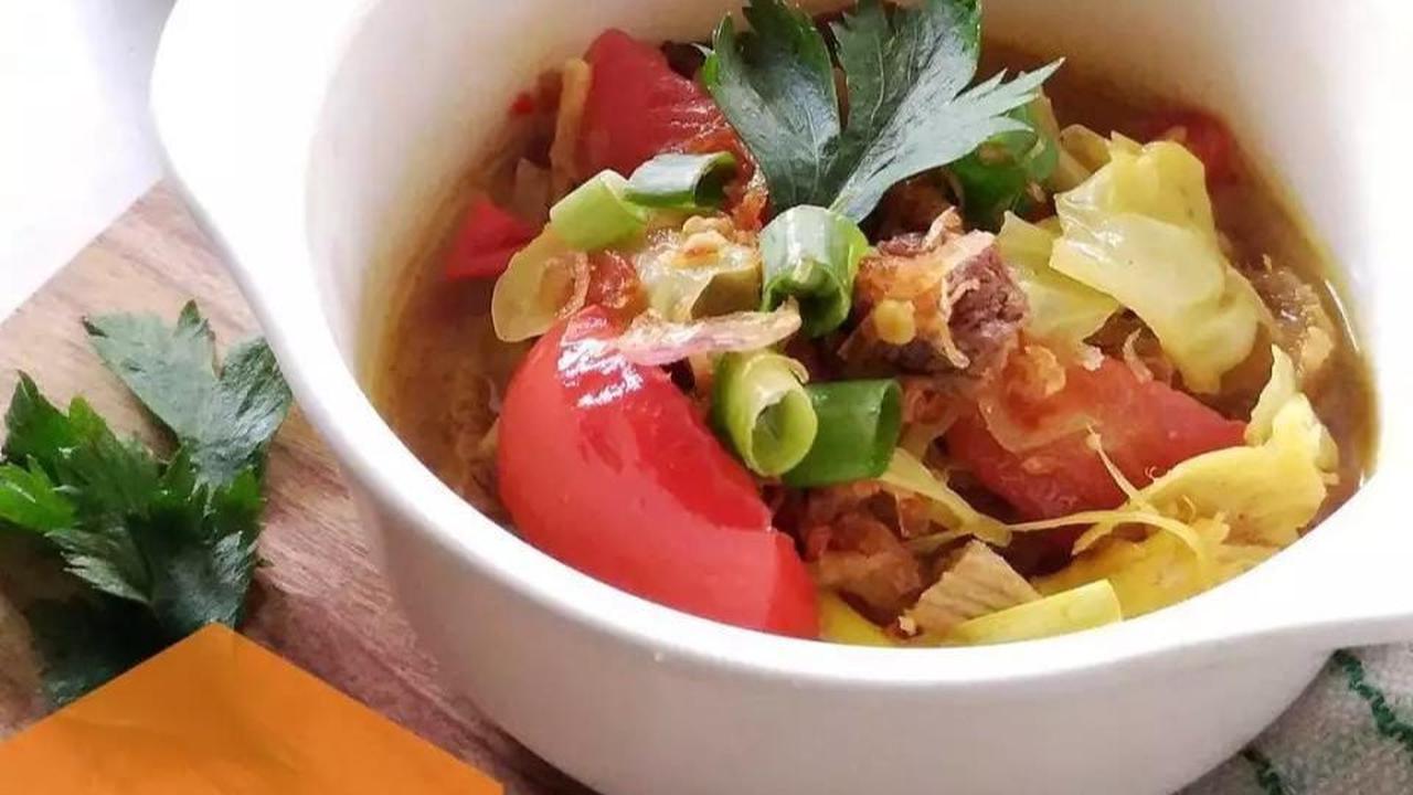 <b>10. Tongseng Daging Sapi Has Dalam</b><br>