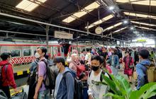 KAI Perkuat Mobilitas Aglomerasi Jawa Tengah: Layanan Kereta Api Jadi Pilihan Utama Masyarakat