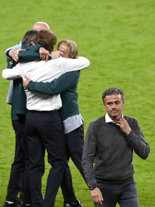 Ekspresi Pemain Spanyol Gagal ke Final Euro 2020