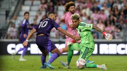 Namun, tiga gol tersebut secara mengejutkan mampu disamakan melalui hattrick Martin Ojeda (39', 68', 79' (P)). (AFP/Getty Images/Calvin Hernandez)