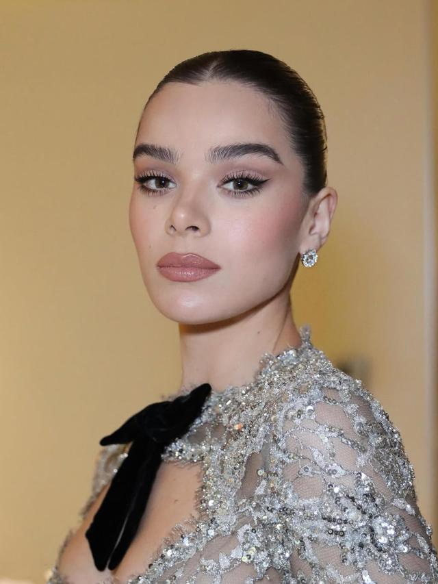 Hailee Steinfeld