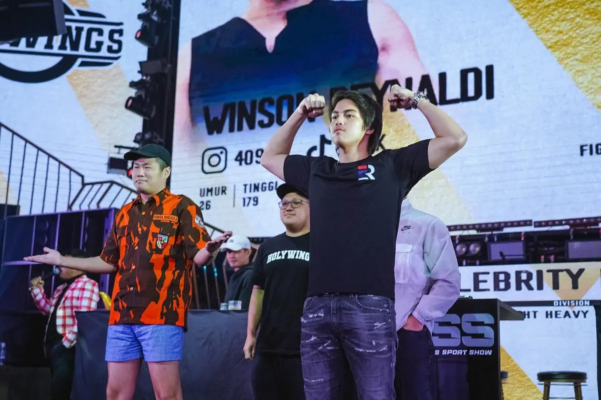 7 Potret El Rumi Latihan Tinju Sebelum Melawan YouTuber Winson Reynaldi