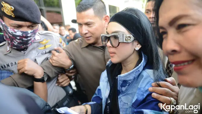 [Bintang] Syahrini di Sidang First Travel