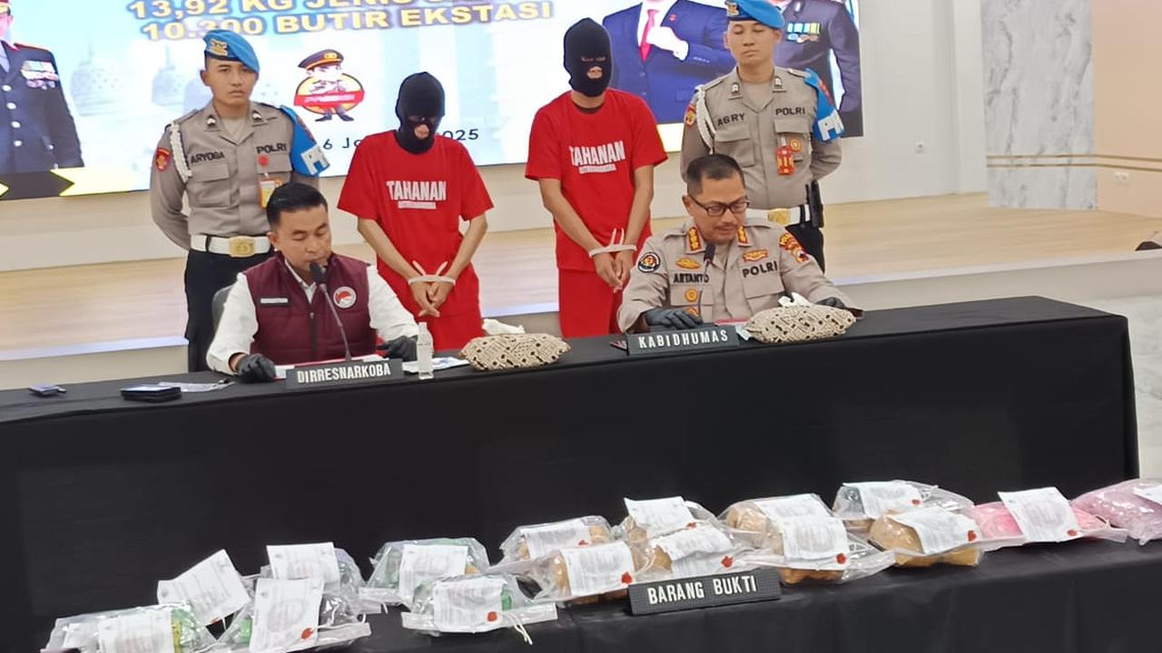 Terungkap Modus Penyelundupan Sabu & Ekstasi ke Pelabuhan Tanjung Emas, 1 dari 2 Pelaku Ditangkap Residivis
