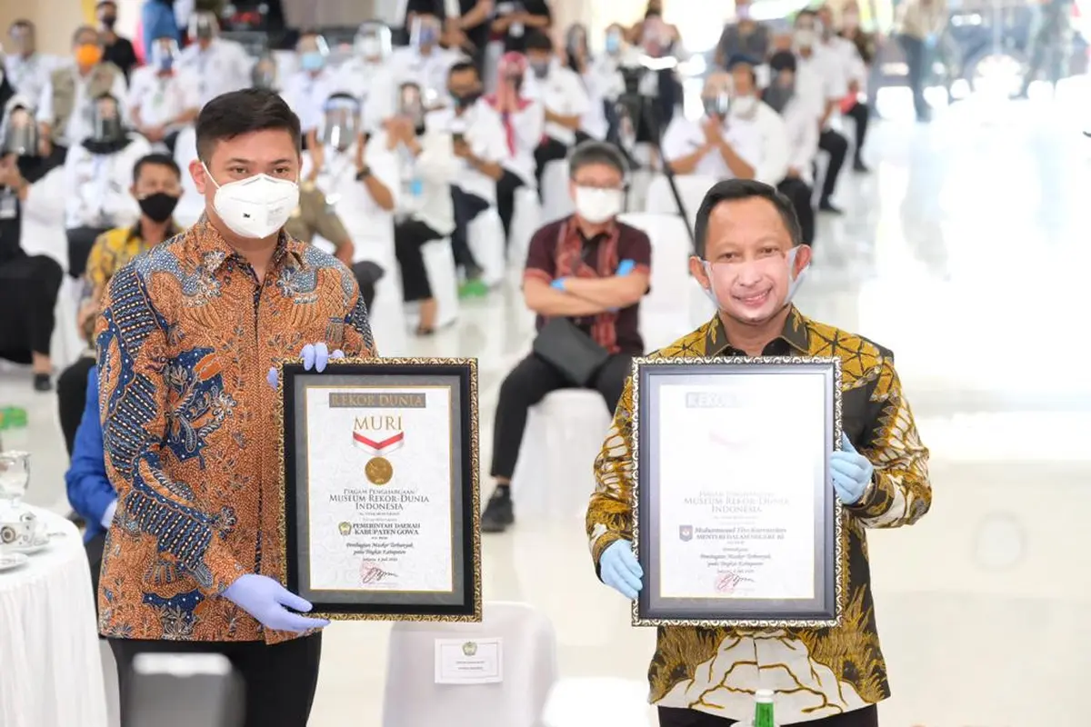 Luncurkan Gerakan Sejuta Masker, Pemkab Gowa Raih Rekor MURI