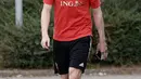 Gelandang Belgia Kevin De Bruyne tiba untuk mengikuti sesi latihan tim di Tubize (5/10/2021). Belgia akan bertanding melawan Prancis pada semifinal UEFA Nations League di Allianz Stadium. (AFP/Belga/Virginie Lefeour)
