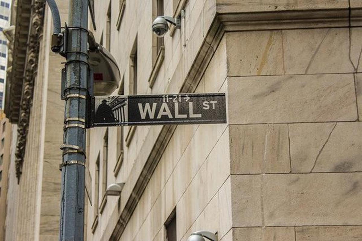 Bonus Karyawan Wall Street Sentuh Rekor pada 2025