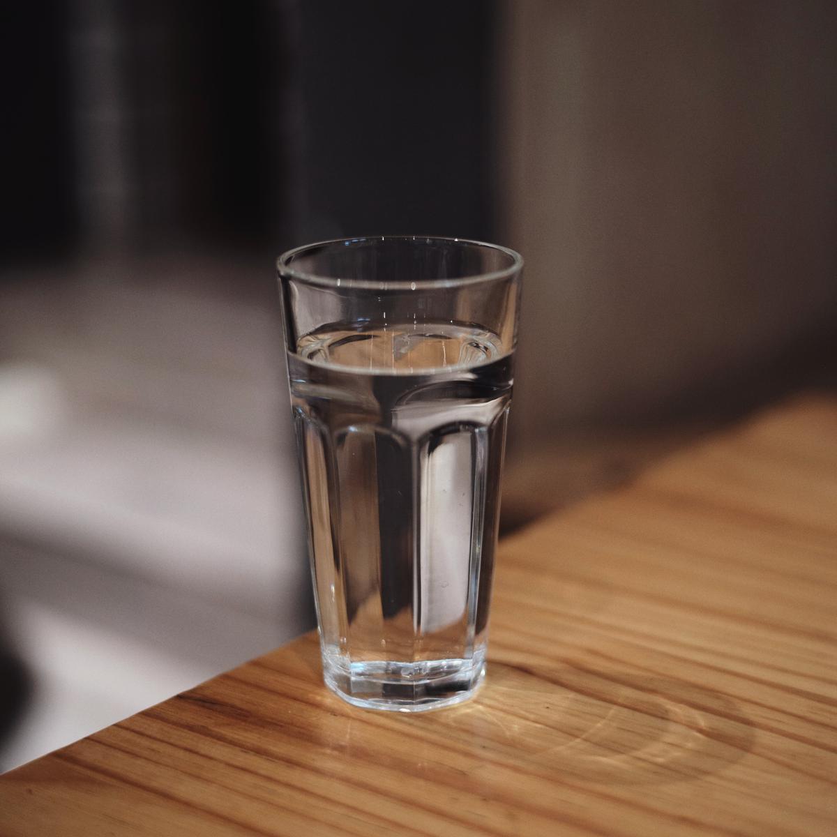 10 Manfaat Air Putih yang Jarang Diketahui, Tak Hanya Melepaskan Dahaga -  Ragam Bola.com
