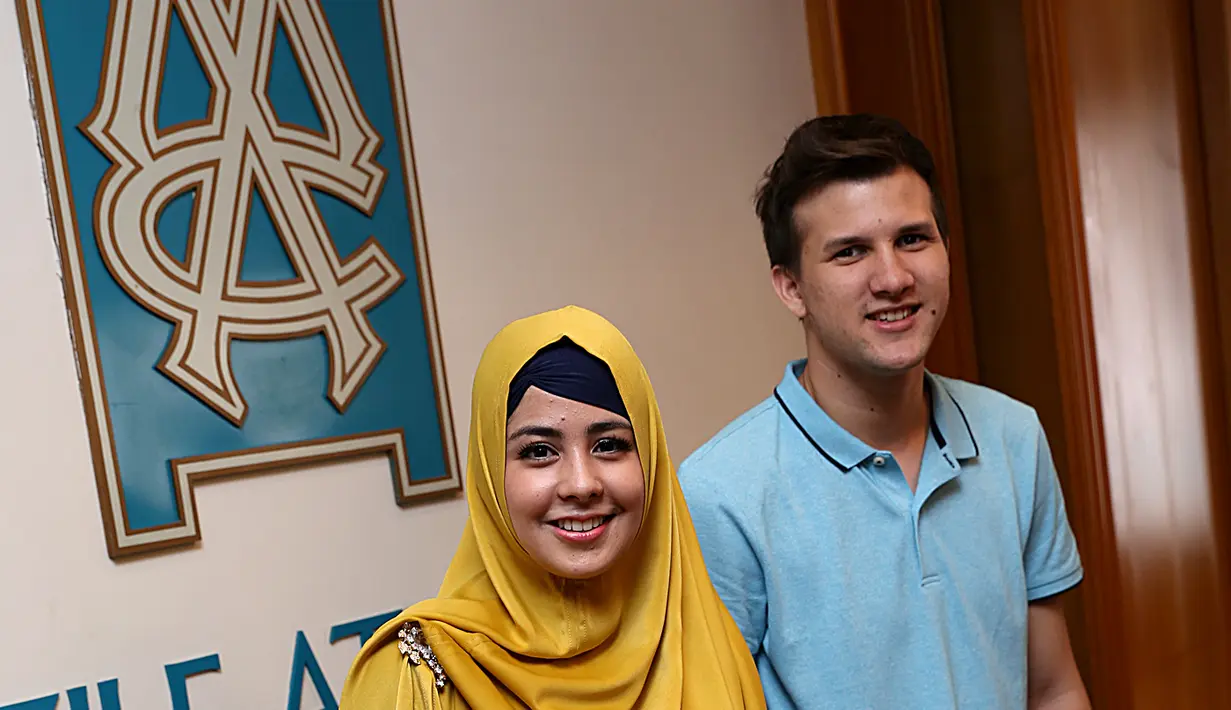 Preskon pernikahan dengan Stuart Colin