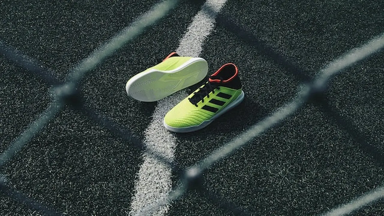 Ilustrasi sepatu futsal