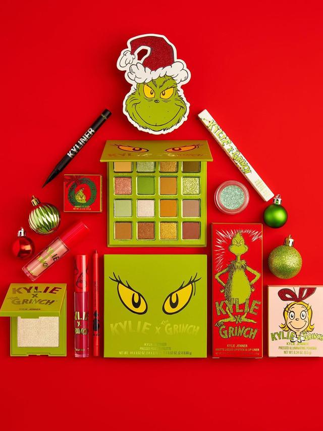 Nostalgia Masa Kecil Kylie Jenner Pilih Karakter Grinch 