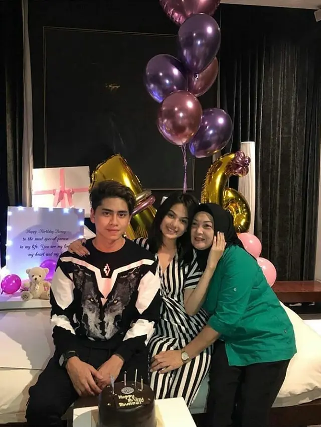 6 Potret Kebersamaan Athalla Naufal dan Ibunda Aisyah Aqilah, Sudah Akrab