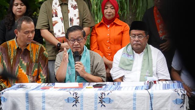 Pasangan calon Gubernur dan Wakil Gubernur Jakarta nomor urut 3, Pramono Anung-Rano Karno mendeklarasikan kemenangan di Pilkada Jakarta 2024. (Tim Pramono-Rano Karno).