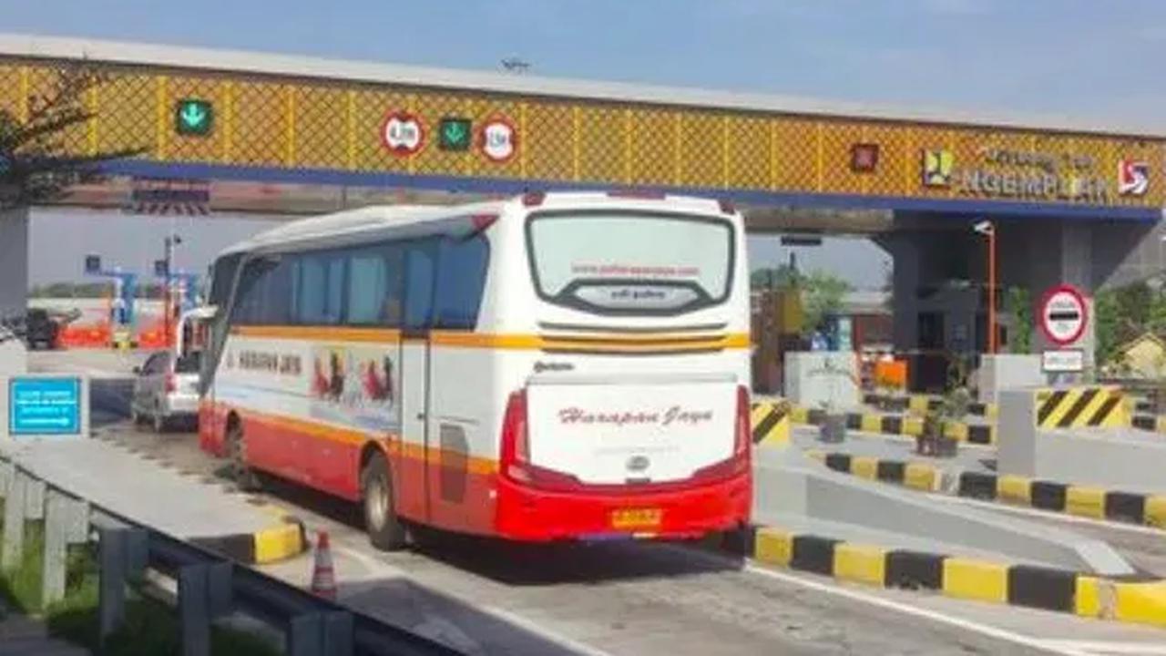 "Misalnya, tarif kendaraan golongan I dari Semarang hingga Solo yang sebelum Rp75.000 menjadi Rp92.000,” katanya.