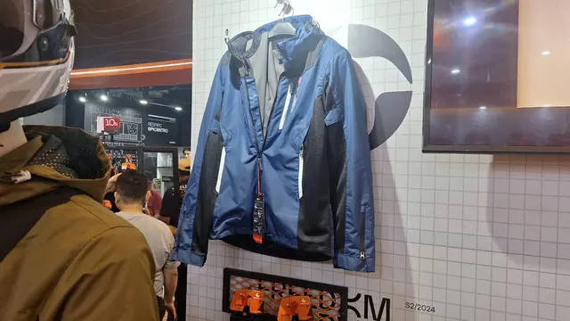 Respiro Luncurkan Jaket Touring di Cuaca Panas, Harga Rp 1,2 Jutaan (Arief A/Liputan6.com)