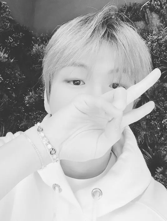 Bahkan setelah Wanna One bubar 2019 lalu, karier Kang Daniel sebagai solois semakin bersinar. (FOTO: instagram.com/daniel.k.here/)