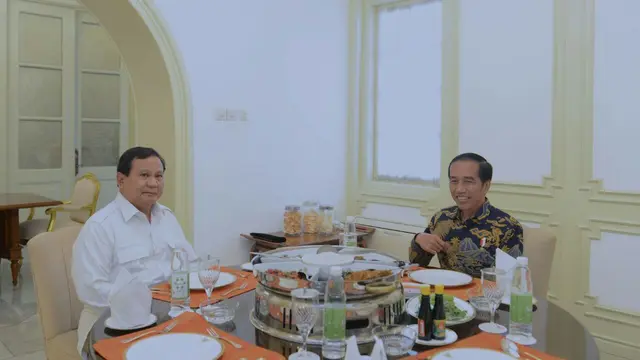 Presiden Jokowi bertemu dengan Ketua Umum Partai Gerindra Prabowo Subianto