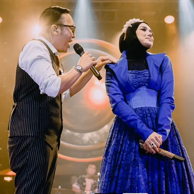 5 Potret Mulan Jameela pakai cincin blue sapphire, pesona mewah di setiap momen