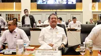 Buntut polemik pagar laut di Tangerang, Banten, Komisi IV DPR RI memanggil Menteri Kelautan dan Perikanan (KP) Sakti Wahyu Trenggono untuk memberikan keterangan. (Liputan6.com/Angga Yuniar)