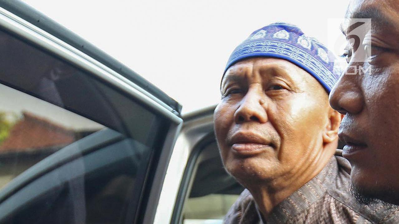 Abah Grandong Si Pemakan Kucing Menyerahkan Diri