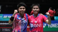 Apriyani Rahayu/Siti Fadia merayakan sukses lolos ke final Malaysia Open 2022. (Dok. PBSI)