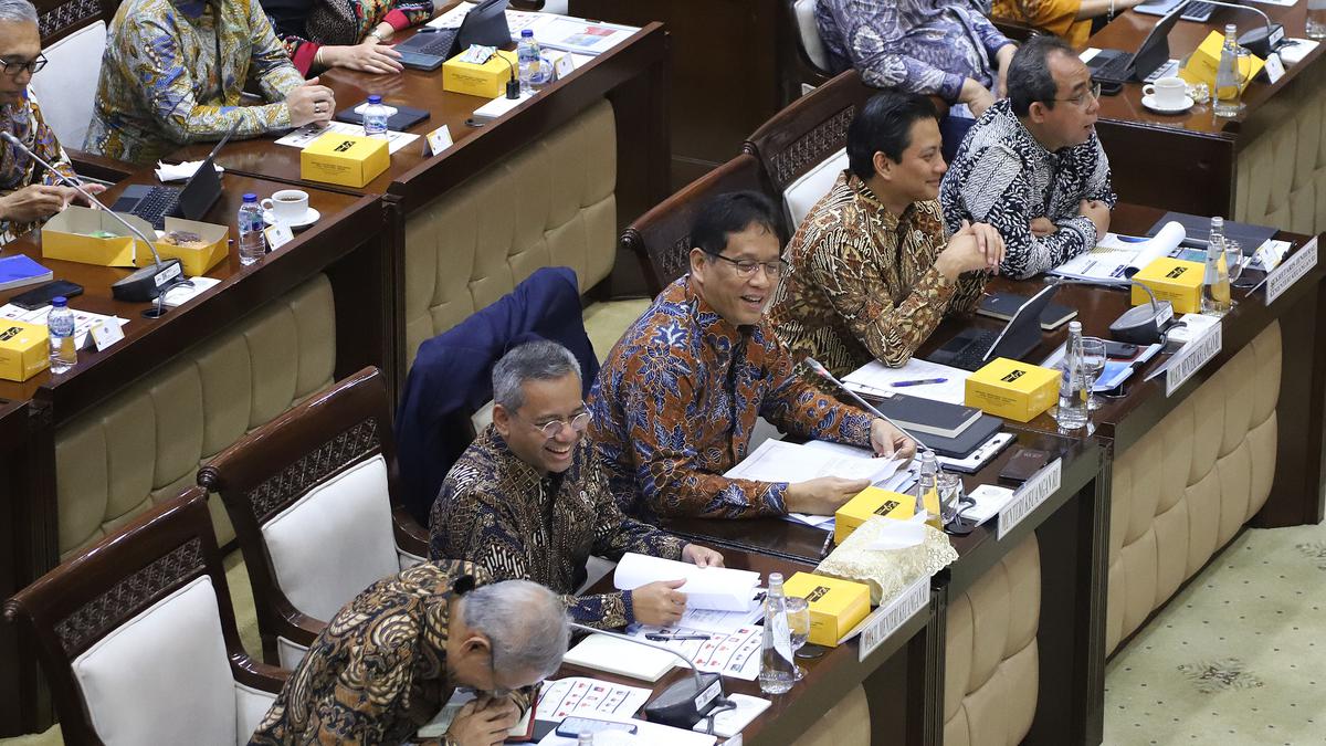Menkeu Purbaya Minta Pertamina Percepat Bangun Kilang