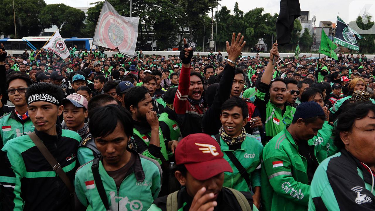 Menteri Perhubungan Setuju Ojek Online Diatur UU, Tarif akan Ditetapkan Pemerintah?