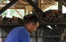 Mengunjungi Kampung Pandai Besi di Cipari, Ciptakan Golok Unggul secara Tradisional