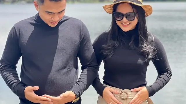 Istri Lutfi Agizal Melahirkan