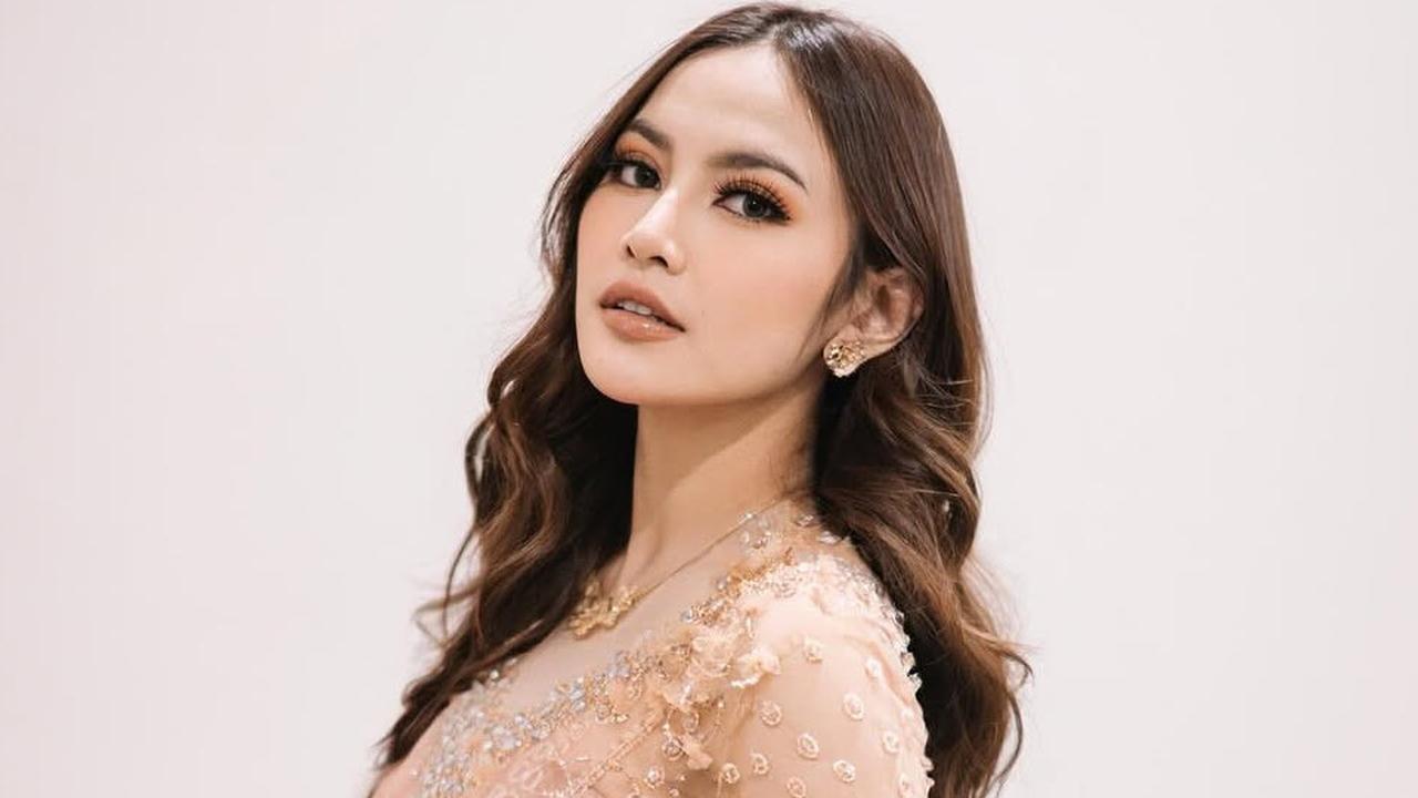Tampil Perdana Setelah Lahiran, Mahalini Tetap Cantik Menawan dengan Wajah Natural dan Rambut Terurai