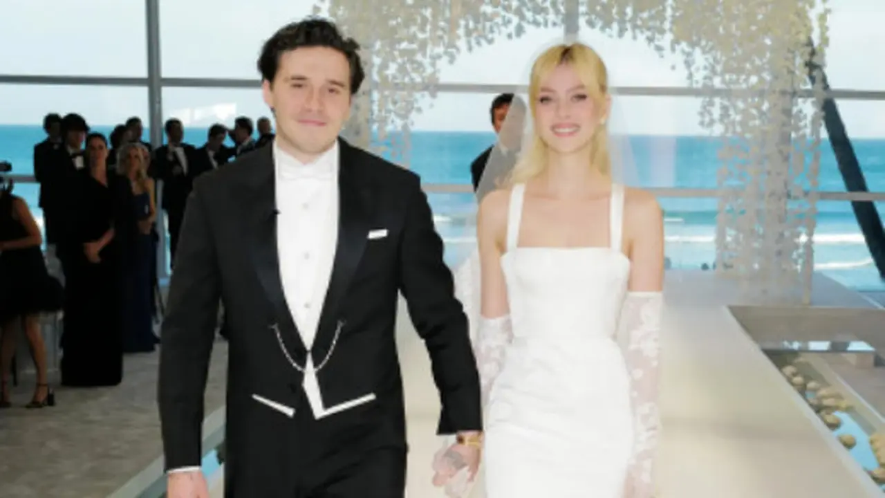 Parade Busana Desainer Ternama di Pernikahan Mewah Brooklyn Beckham dan Nicola Peltz