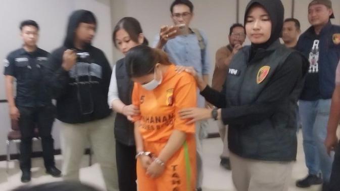 Tampang Wanita Pelaku Pembunuhan Sadis Pedagang Lansia di Puncak Bogor saat Salat Magrib