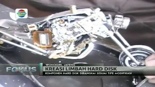 Di tangan pemuda asal Wonogiri, Jawa Tengah ini, limbah hard disk dapat disulap menjadi berbagai macam kreasi unik.