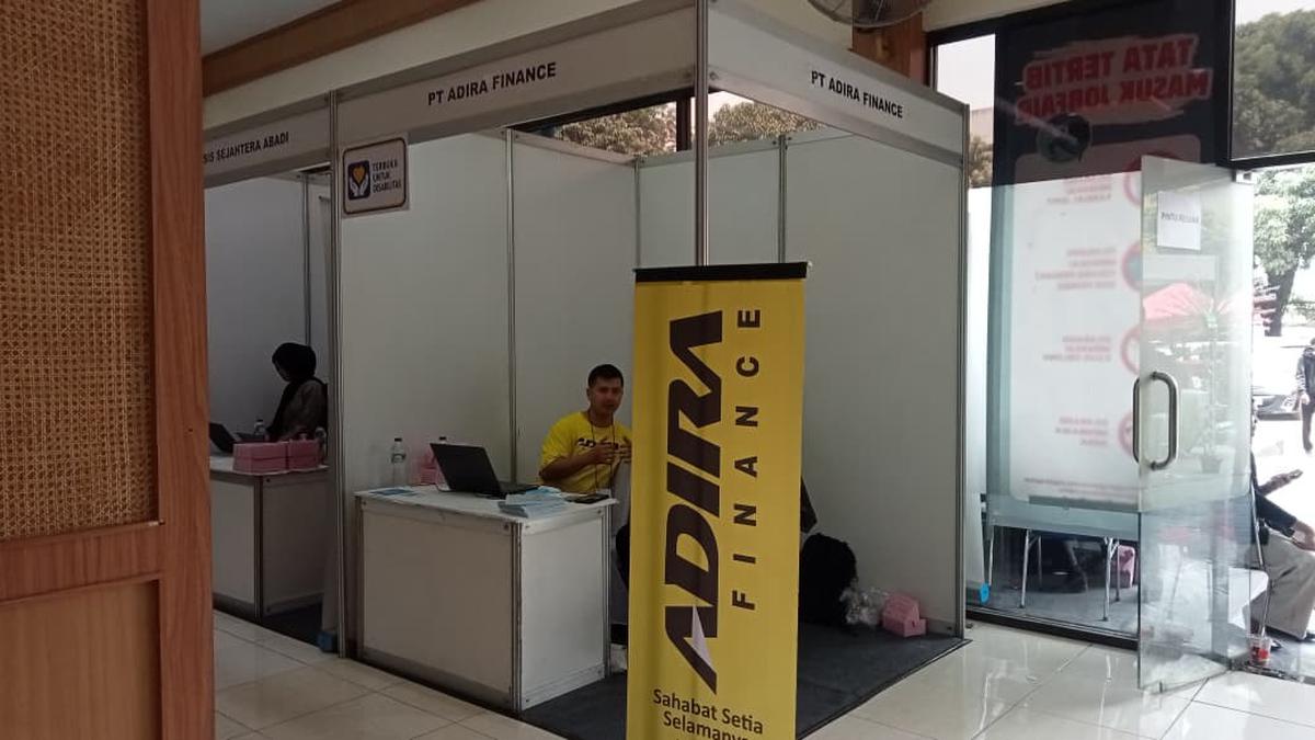 Booth Adira Finance