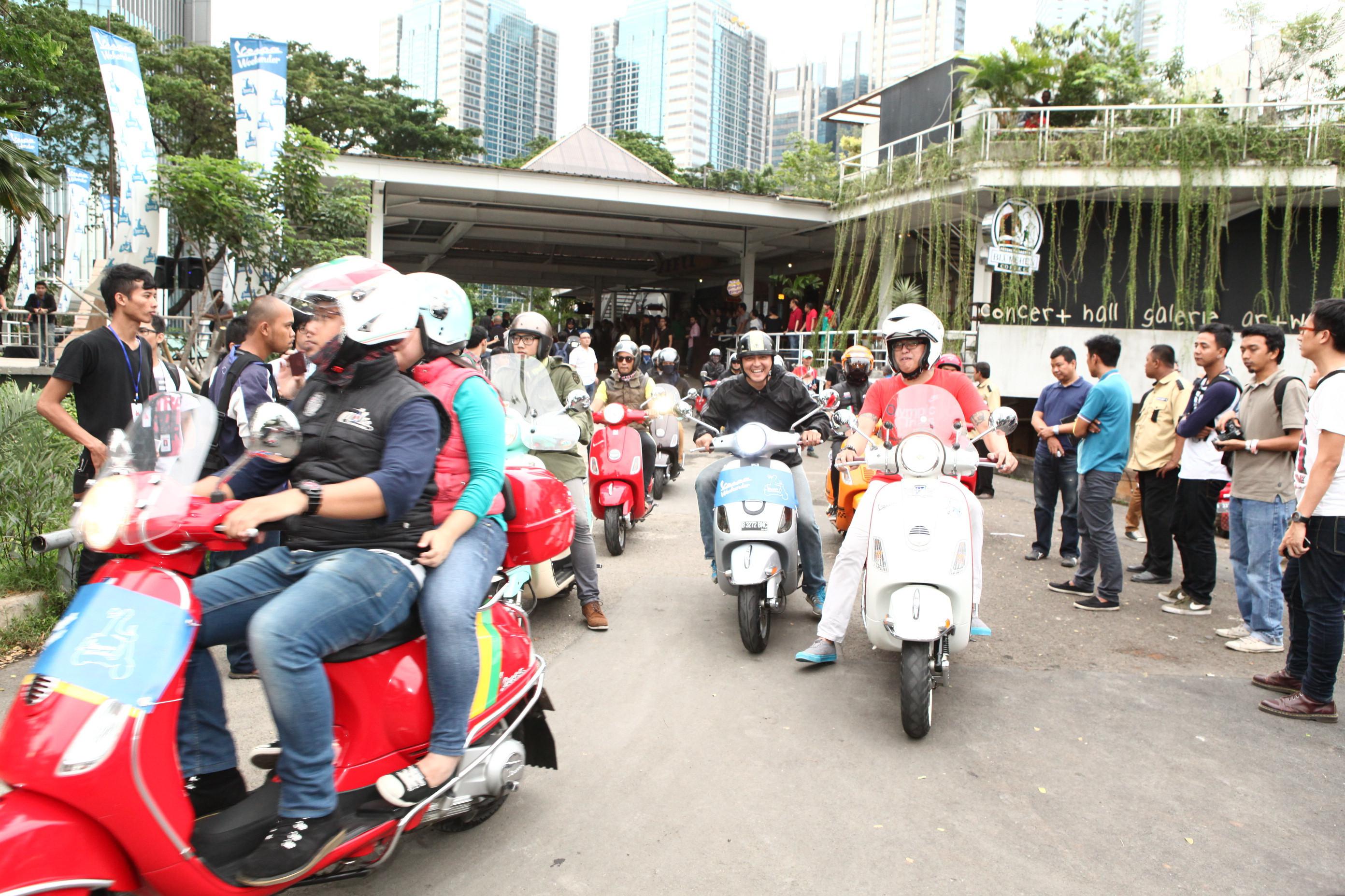 Vespa Weekender