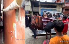 Perjuangan Warga Gotong Jenazah di Gang Sempit Ini Bikin Warganet Tersentuh, Banjir Doa Baik