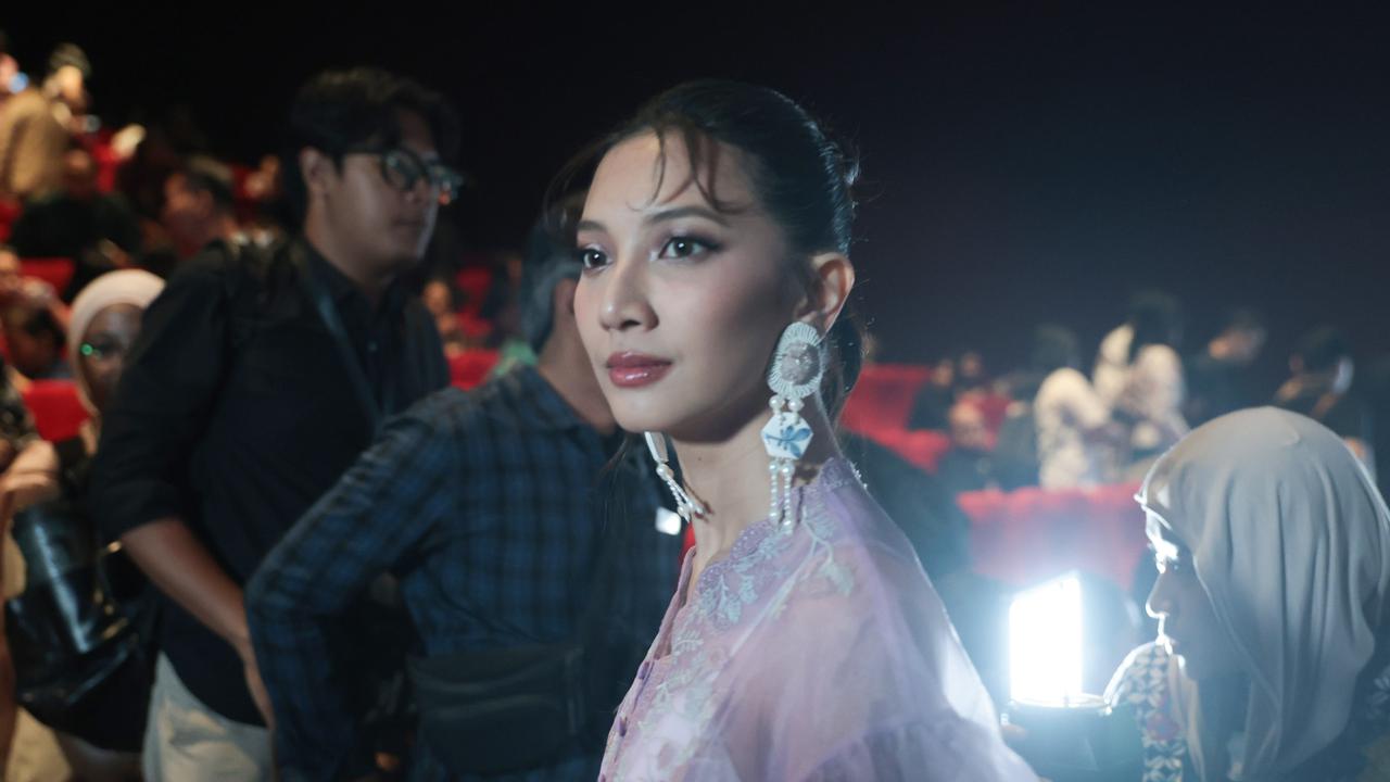Jalan Pulang Menghidupkan Kisah di Balik Kebaya