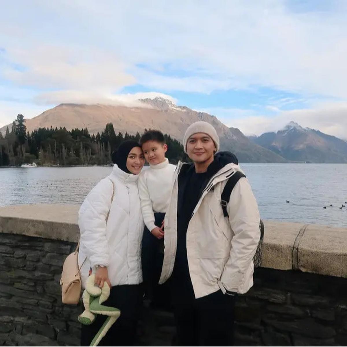 Gaya Liburan Citra Kirana di New Zealand Bersama Keluarga, Inspirasi Fashion Musim Dingin