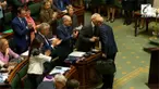 Perdana Menteri Charles Michel mengundurkan diri karena kisruh pakta imigrasi PBB.