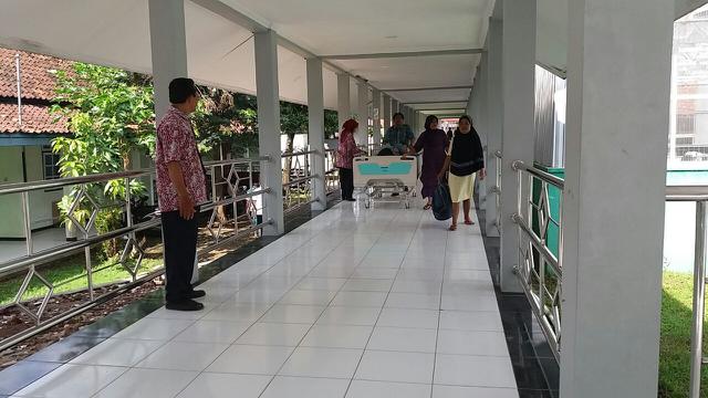 Pasien gagal ginjal yang memerlukan layanan cuci darah dilayani di Ruang Melati, RSUD Banyumas. (Foto: Liputan6.com/Muhamad Ridlo).