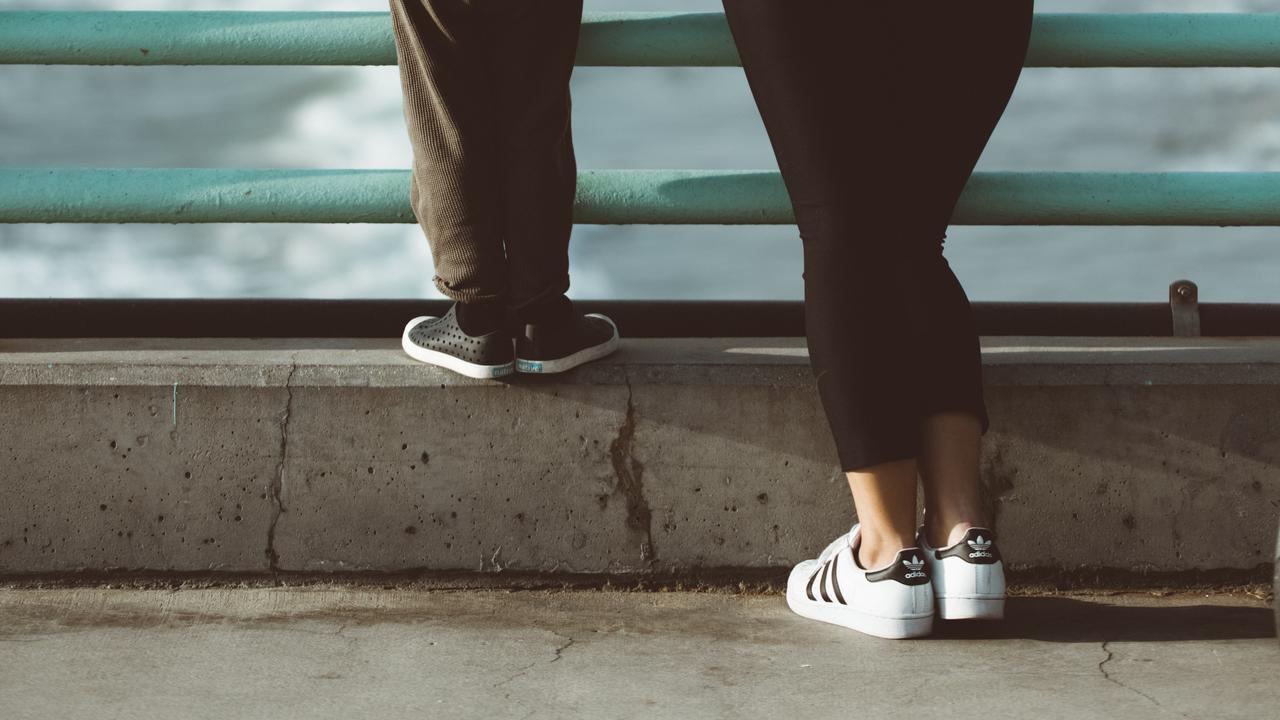 Ilustrasi anak dan ibu