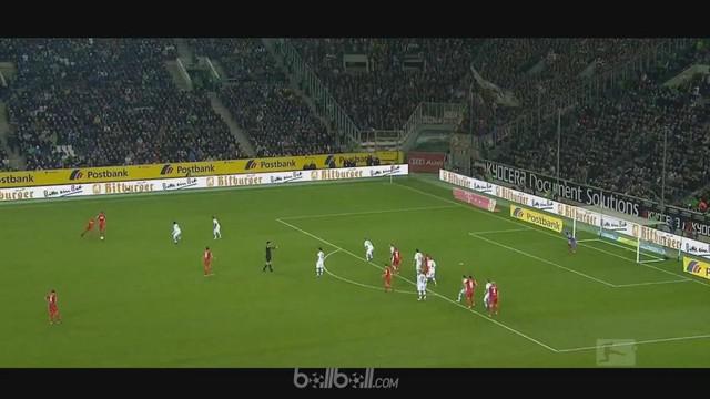 Berita video 5 tendangan bebas terbaik yang terjadi di Bundesliga pada musim 2016-2017. This video presented by BallBall.