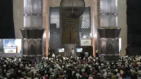 Contoh Teks Khutbah Jumat tentang Pentingnya Shalat Tepat Waktu